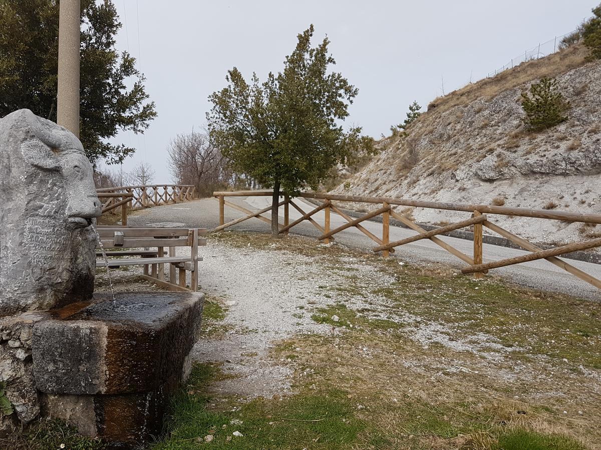 Le Chalet Del Pollino Rotonda Buitenkant foto